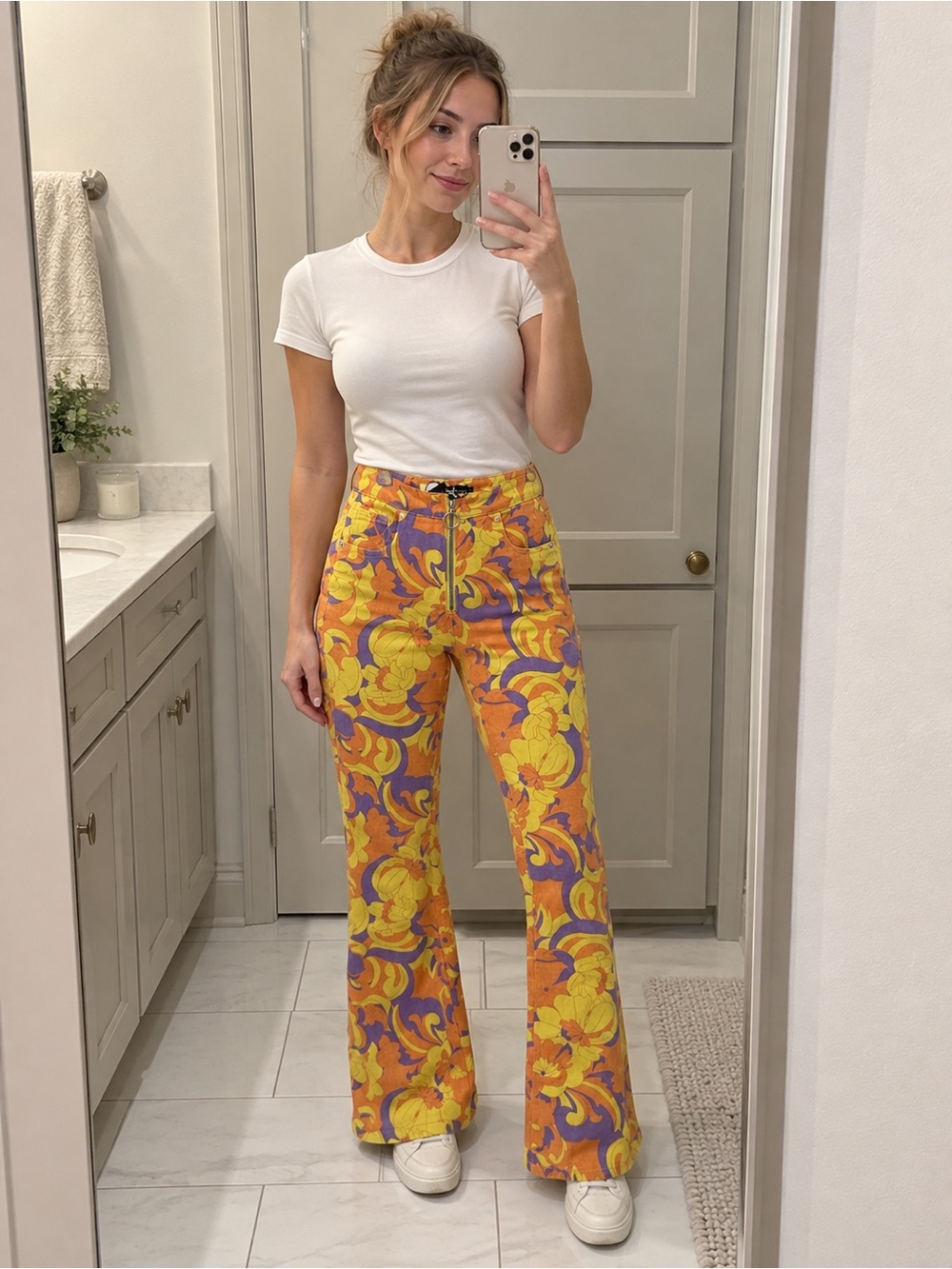 NWT Pretty Little Thing High-Waist 70’s retro multi print flare jeans size 4